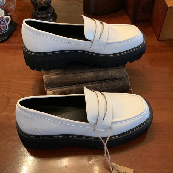 COOL PLANET BY STEVE MADDEN HAAZEL PENNY LOAFER - Picture 4 of 10